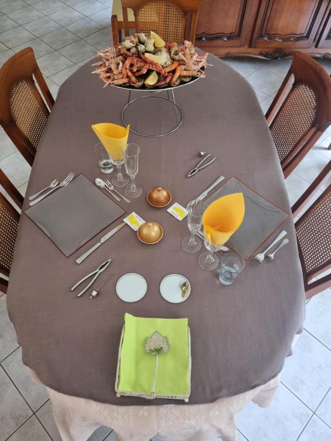 Le Calme Bed and Breakfast Plessé Eksteriør billede